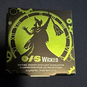 One Size/Patrick Starrr